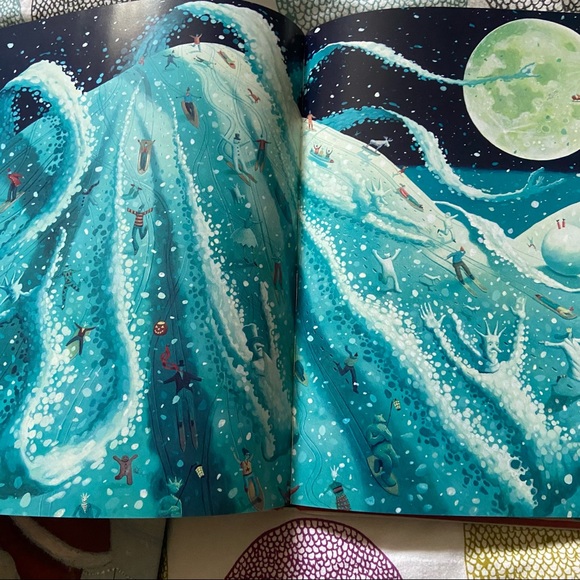 Christmas Books - Picture 4 of 9